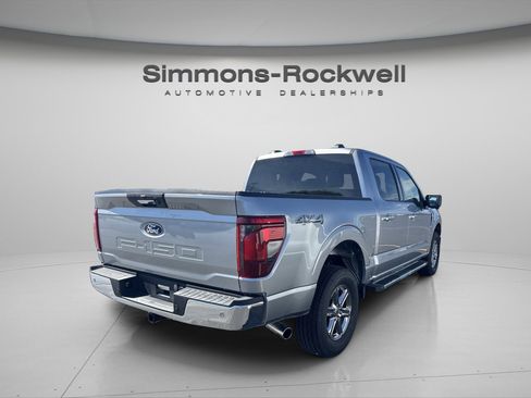 Used 2024 Ford F150 XLT AWD/4WD image 5