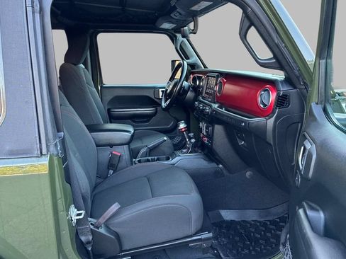 Used 2021 Jeep Wrangler Rubicon AWD/4WD image 9