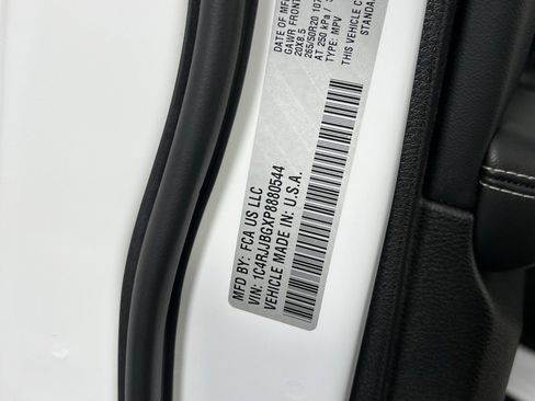 Used 2023 Jeep Grand Cherokee L Limited w/ Luxury Tech Group II image 39