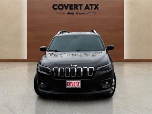 Used 2019 Jeep Cherokee Latitude Plus w/ Comfort/Convenience Group image 8