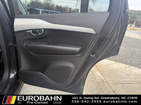 Used 2021 Volvo XC90 T5 Momentum w/ Protection Package Premier image 15