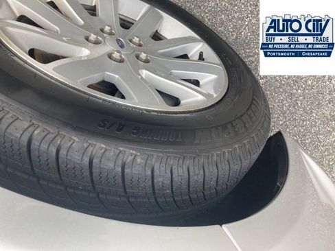 Used 2009 Ford Flex SEL FWD image 15