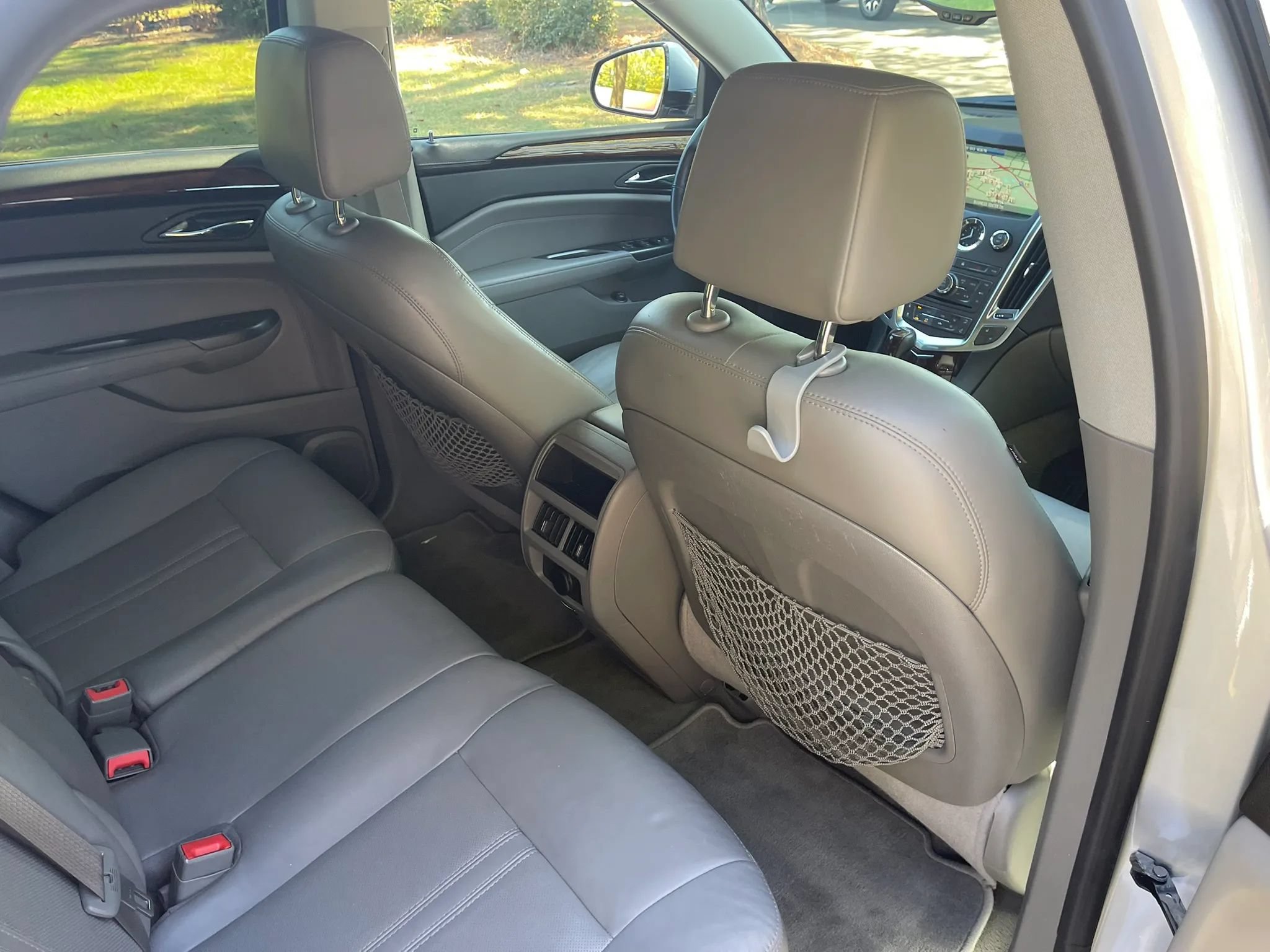 Used 2012 Cadillac SRX Luxury FWD image 13