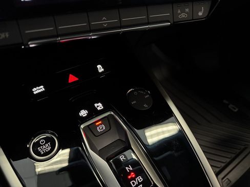 Used 2024 Audi Q4 e-tron Premium Plus w/ Premium Plus image 36