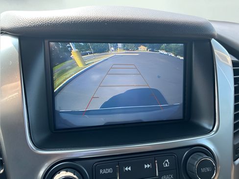 Used 2018 Chevrolet Tahoe Premier RWD image 15