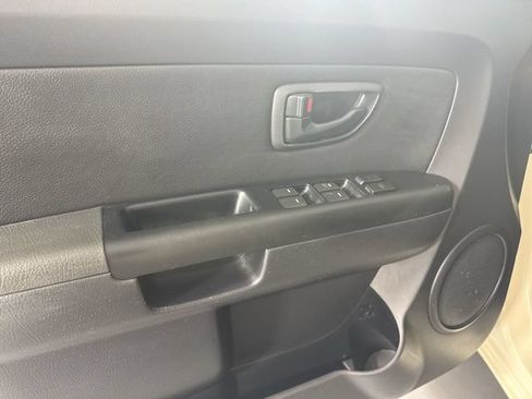 Used 2012 Kia Soul FWD image 17