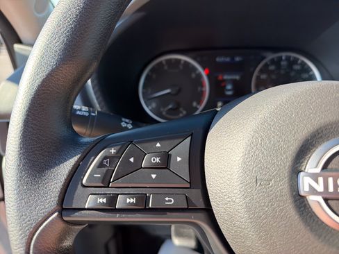 Used 2024 Nissan Sentra S FWD image 18