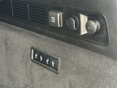 Used 2024 Jeep Grand Wagoneer L Series III AWD/4WD image 33
