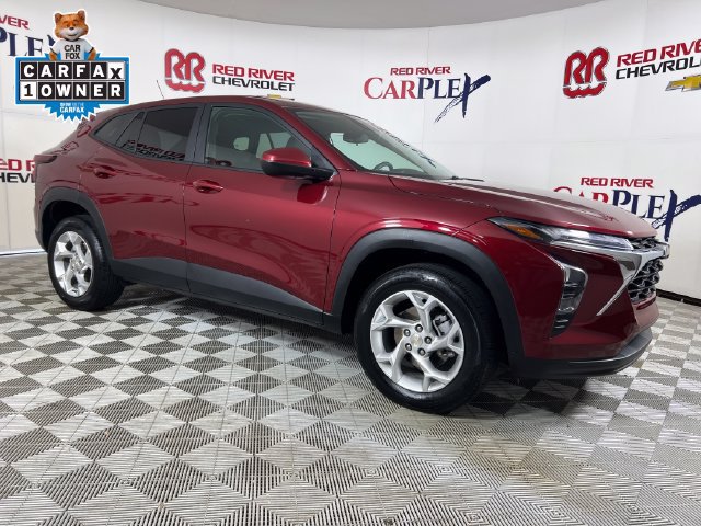 Used 2024 Chevrolet Trax LS w/ LS Convenience Package FWD 360° Tour