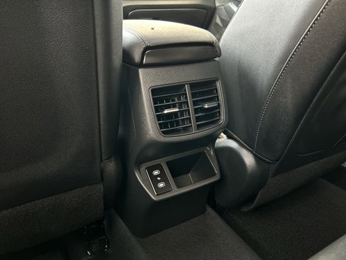 Certified 2025 Kia Seltos EX w/ EX Sunroof Package image 16