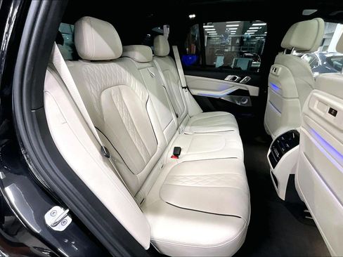 Used 2023 BMW X5 M50i w/ Executive Package image 26