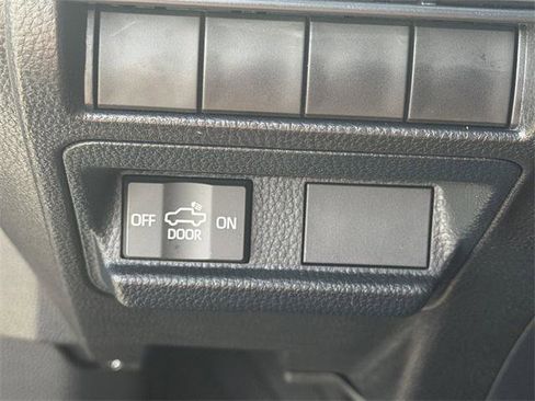 Certified 2025 Toyota Tacoma SR5 image 19