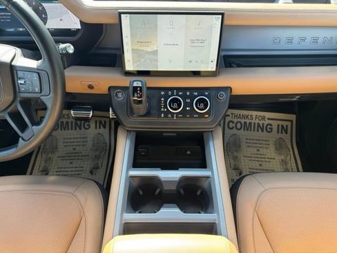 Used 2025 Land Rover Defender 110 X AWD/4WD image 27