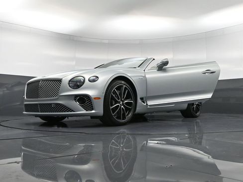 Certified 2023 Bentley Continental GT Azure image 40