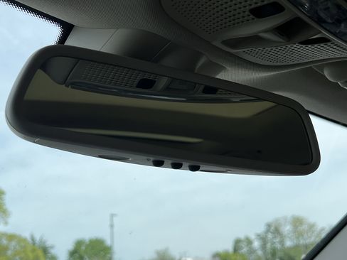 Used 2019 Mercedes-Benz GLC 300 4MATIC image 27