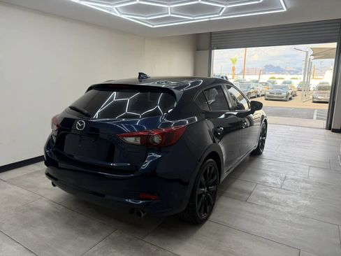 Used 2017 MAZDA MAZDA3 Grand Touring w/ Premium Equipment Package FWD image 7
