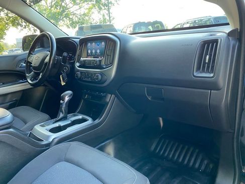 Used 2022 Chevrolet Colorado LT w/ Fleet Safety Package RWD image 24