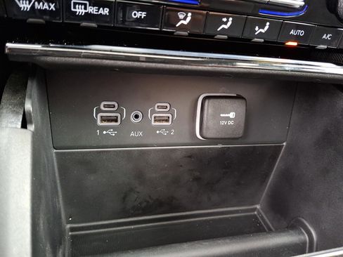 Certified 2024 Jeep Grand Cherokee L Laredo image 10