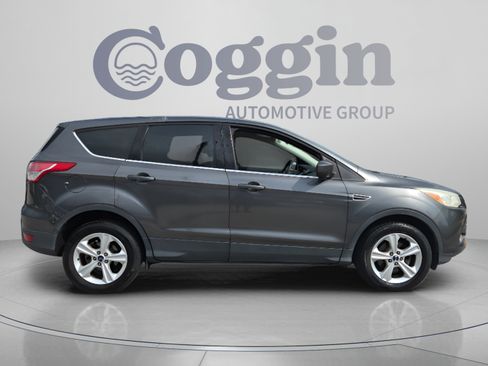 Used 2016 Ford Escape SE FWD image 6