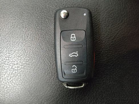Used 2017 Volkswagen Jetta S FWD image 32