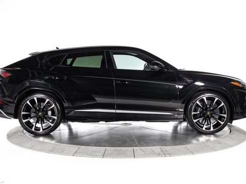 Used 2022 Lamborghini Urus AWD/4WD image 8