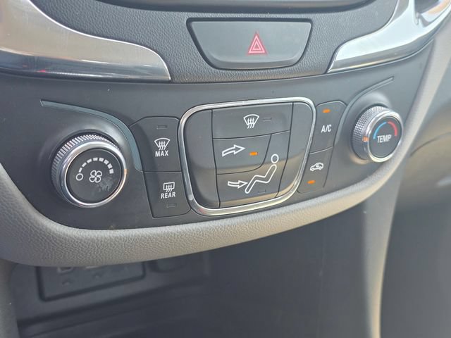 Used 2021 Chevrolet Equinox LS FWD image 20