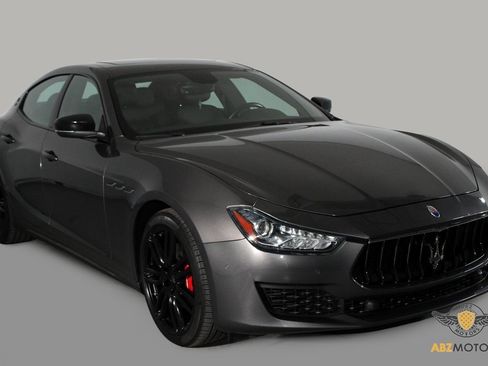 Used 2020 Maserati Ghibli image 2