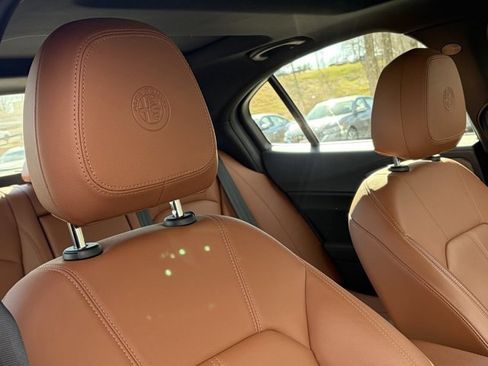 Used 2023 Alfa Romeo Giulia Ti image 40