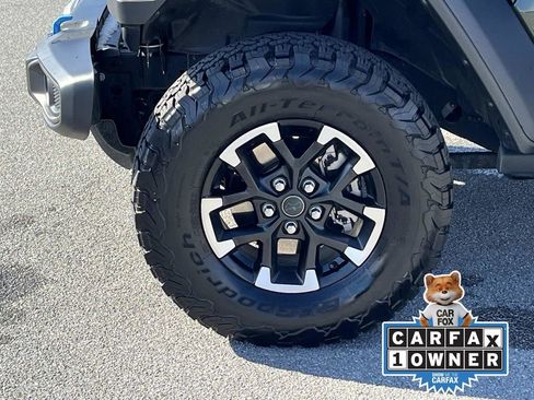 Used 2024 Jeep Wrangler Unlimited Rubicon 4xe image 11