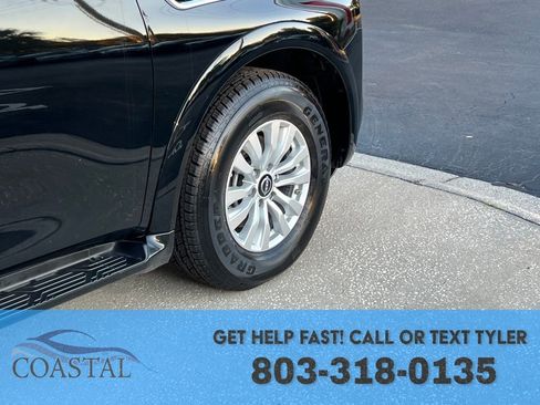 Used 2024 Nissan Armada SV image 30