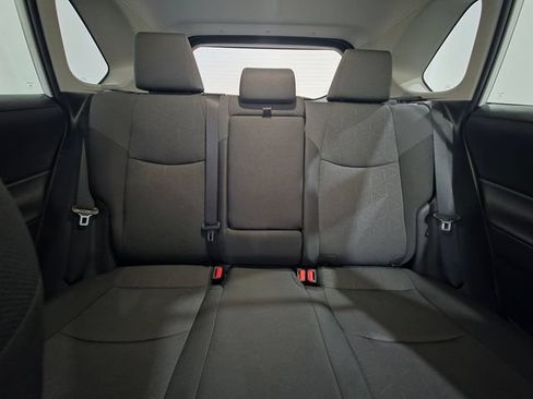 Used 2025 Toyota RAV4 XLE AWD/4WD image 15