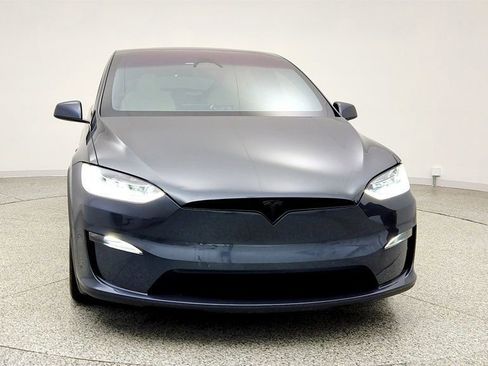 Used 2023 Tesla Model X image 2