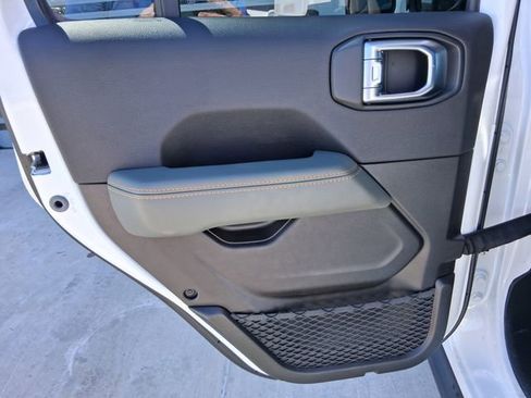 New 2026 Jeep Gladiator Mojave image 21