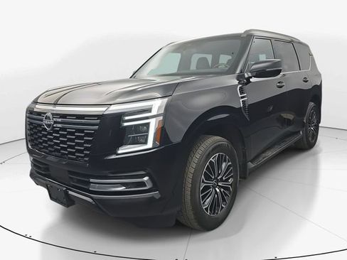 Used 2025 Nissan Armada SL image 5