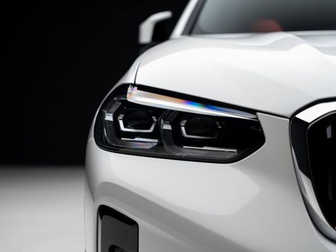 Used 2024 BMW X4 M AWD/4WD image 9