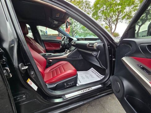 Used 2016 Lexus IS 200t w/ F Sport Package RWD image 10