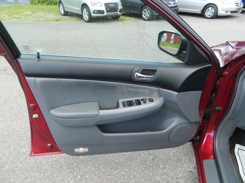 Used 2004 Honda Accord EX image 20