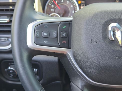 Used 2023 RAM 1500 Big Horn AWD/4WD image 32
