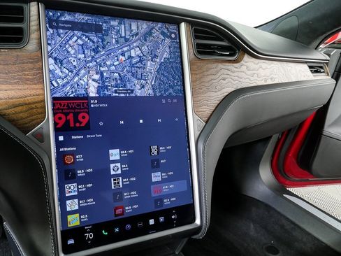 Used 2020 Tesla Model S Performance image 15