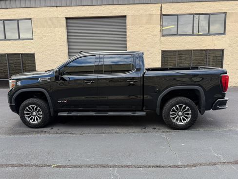 Used 2020 GMC Sierra 1500 AT4 w/ AT4 Premium Package AWD/4WD image 3
