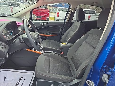 Used 2021 Ford EcoSport SE w/ SE Appearance Package image 7