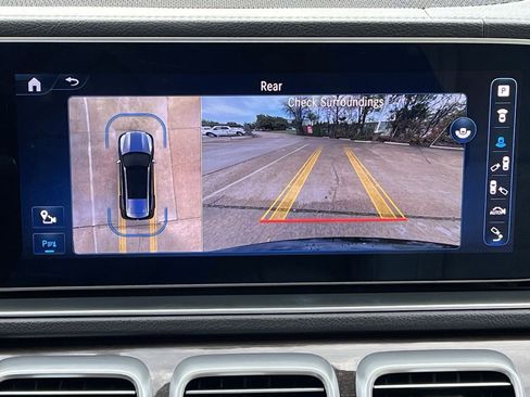 Used 2024 Mercedes-Benz GLS 450 GLS 450 4matic image 16