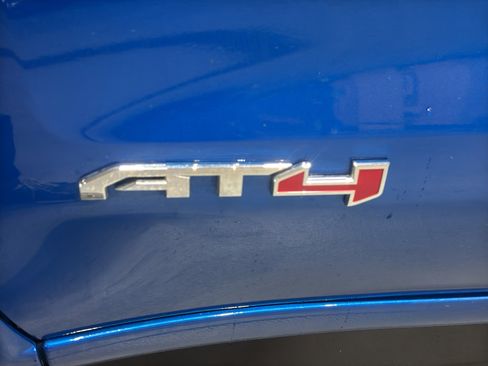 Used 2022 GMC Sierra 1500 AT4 w/ Sierra Safety Plus Package image 13