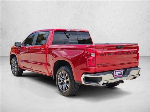 Used 2022 Chevrolet Silverado 1500 LT AWD/4WD image 8