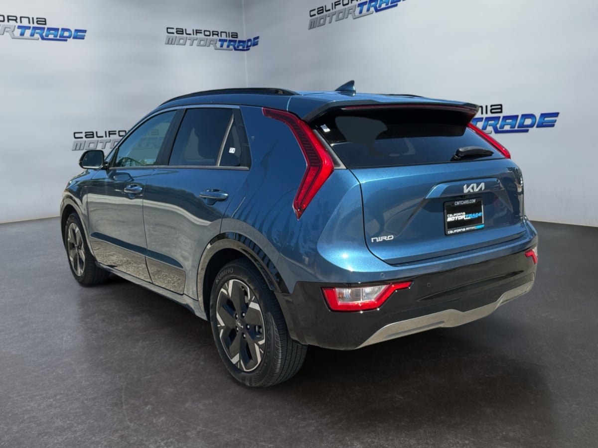 Used 2023 Kia Niro Wind w/ Wind Preserve Package FWD image 7