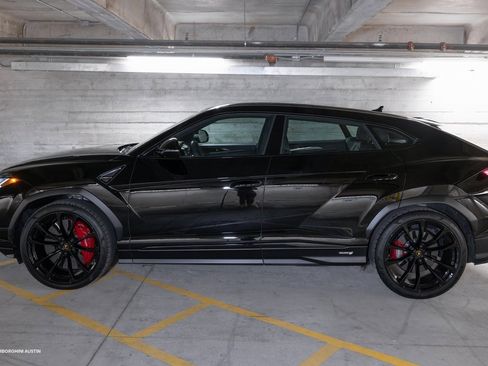 Used 2024 Lamborghini Urus S image 6