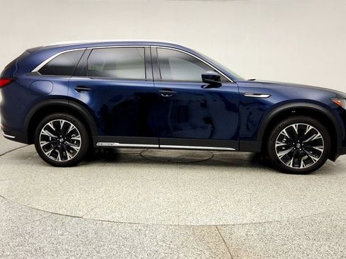 Used 2025 MAZDA CX-90 Plug-In Hybrid w/ Premium Plus image 4