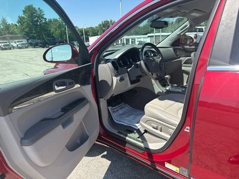 Used 2014 Buick Enclave Leather FWD image 25
