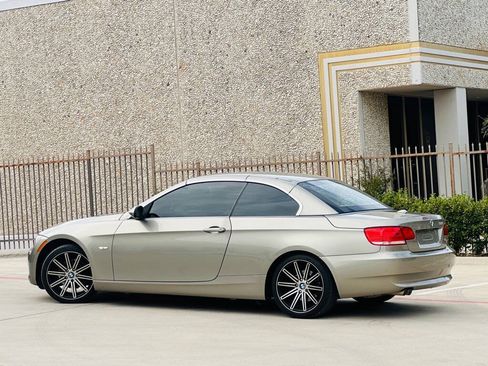 Used 2007 BMW 328i Convertible RWD image 9
