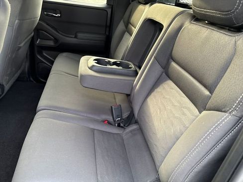 Certified 2024 Nissan Frontier SV w/ Hardbody Edition image 10
